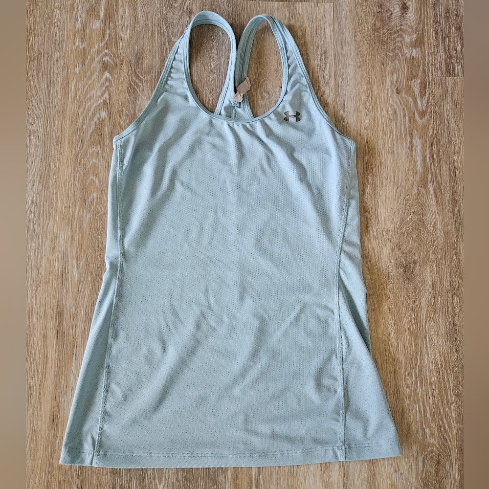 Women's size extra small under armour heat gear racerback tank top aqua blue.